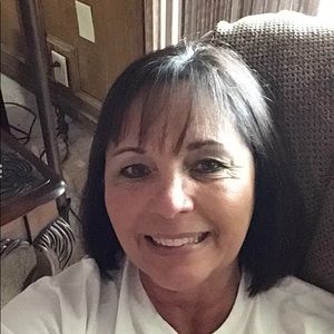 Meet your Posher, Holly